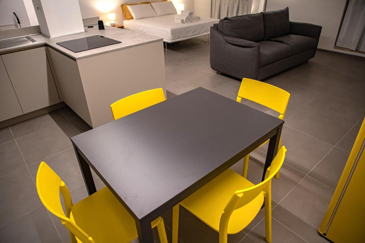 Car.Ma - Comfy Rooms Porto SantʼElpidio Esterno foto